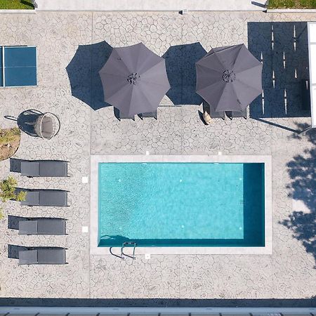Villa Dana Ixia  Esterno foto